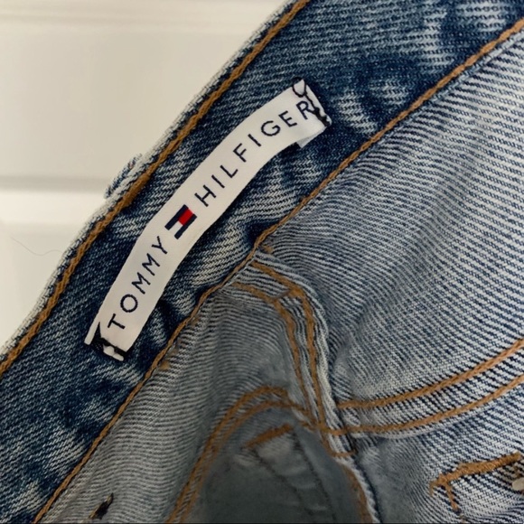 Tommy Hilfiger Vintage High Waisted 90s Mom Jeans - Picture 6 of 7